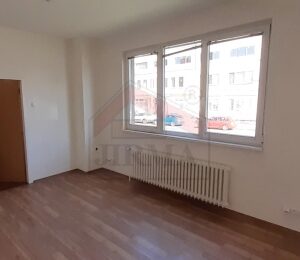 Kolín 4, čp. 608, kancelář č. 6a, foto 2